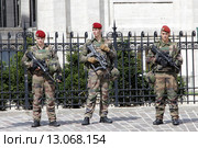 Французская жандармерия. Париж (2015 год). Редакционное фото, фотограф Александр Головкин / Фотобанк Лори