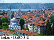 The view of Haci mahmut camii and residential houses in Besiktas district of Istanbul (2014 год). Стоковое фото, фотограф Сергей Пристяжнюк (Serg Zastavkin) / Фотобанк Лори
