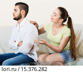 Woman talking to upset man. Стоковое фото, фотограф Яков Филимонов / Фотобанк Лори