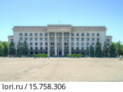 Печально известный Дом профсоюзов на площади Куликово поле (2011 год). Стоковое фото, фотограф Parmenov Pavel / Фотобанк Лори