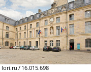 Mairie de Dijon, Place de la Libération, 21000 (Плас-де-ля-Либерасьон). Дижон, Франция (2014 год). Редакционное фото, фотограф Владимир Чинин / Фотобанк Лори