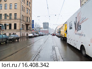 Гримёрно-костюмерный автокомплекс "Кинодоктор" на улице Бауманская (2009 год). Редакционное фото, фотограф Алёшина Оксана / Фотобанк Лори