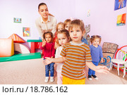 Портрет группы детей и медсестры в детском саду. Стоковое фото, фотограф Сергей Новиков / Фотобанк Лори
