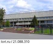 Культурный центр «Москвич». Волгоградский проспект, 46/15. Москва (2015 год). Редакционное фото, фотограф lana1501 / Фотобанк Лори