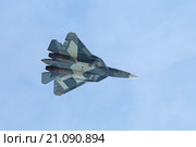 Международный авиационно-космический салон МАКС-2015. Перспективный авиационный комплекс фронтовой авиации ПАК ФА, Т-50 - многоцелевой истребитель пятого поколения. Редакционное фото, фотограф Игорь Долгов / Фотобанк Лори
