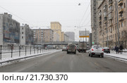Москва, Русаковская улица по направлению в центр с видом на Третье Транспортное Кольцо (2016 год). Редакционное фото, фотограф Дмитрий Неумоин / Фотобанк Лори