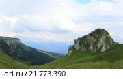 Плато Лаго-Наки. Инструкторская щель. Кавказ. Горы. Стоковое видео, видеограф Анатолий Типляшин / Фотобанк Лори