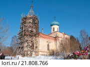 Церковь Иова многострадального на городском старом кладбище февральским днем. Тихвин (2012 год). Стоковое фото, фотограф Виктор Карасев / Фотобанк Лори