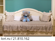 Detail of bedrooms for girls with a teddy bear. Стоковое фото, фотограф Володина Ольга / Фотобанк Лори