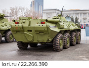 Бронетранспортеры БТР-80 (2015 год). Редакционное фото, фотограф FotograFF / Фотобанк Лори
