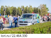 Микроавтобус межгосударственной телерадиокомпании "МИР" на Поклонной горе 9 мая (2014 год). Редакционное фото, фотограф Алёшина Оксана / Фотобанк Лори