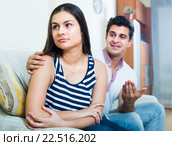 Spouses trying to put things right. Стоковое фото, фотограф Яков Филимонов / Фотобанк Лори
