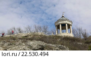 Пятигорск, знаменитая "Эолова арфа" (1831) (2016 год). Стоковое видео, видеограф Валерий Шилов / Фотобанк Лори