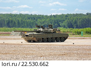 Шоу военной техники на полигоне "Алабино" в Московской области. Международный военно-технический форум "Армия-2015" Редакционное фото, фотограф Игорь Долгов / Фотобанк Лори