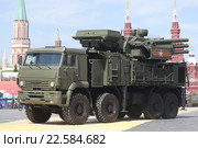 Панцирь -С1 российский самоходный зенитный ракетно-пушечный комплекс на колёсном шасси КамАЗ-6560 на Красной площади в день Победы (2015 год). Редакционное фото, фотограф Михеев Алексей / Фотобанк Лори