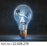 Woman inside of idea. Стоковое фото, фотограф Sergey Nivens / Фотобанк Лори