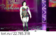 Презентация нижнего белья в стиле ретро на Viva Las Vegas Fashion Show 2016, Лас-Вегас, США. Редакционное видео, видеограф FMRU / Фотобанк Лори