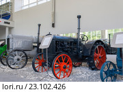 Трактор  McCormick-Deering 10-20 в музее тракторов. Город Чебоксары, Чувашская Республика, Россия (2016 год). Редакционное фото, фотограф Alexander / Фотобанк Лори