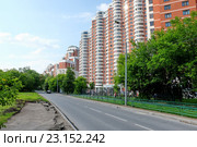 Москва, район Хорошево-Мневники. Карамышевская набережная (2016 год). Редакционное фото, фотограф Елена Коромыслова / Фотобанк Лори