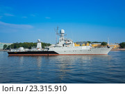 Санкт-Петербург, МПК "Казанец" на Неве (2016 год). Редакционное фото, фотограф Сергей Дубров / Фотобанк Лори
