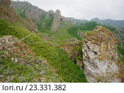 Скальный массив Тогыс-Ас на берегу реки Белый Июс (Хакасия) Стоковое фото, фотограф Konstantin Kartashov / Фотобанк Лори