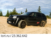 Jeep Grand Cherokee SRT-8 (2016 год). Редакционное фото, фотограф Art Konovalov / Фотобанк Лори