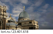 Готическая Церковь Божией Матери на Староместской площади в Праге, Чехия (2016 год). Стоковое видео, видеограф Владимир Журавлев / Фотобанк Лори