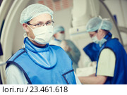 male andiography surgeon at surgery operating room. Стоковое фото, фотограф Дмитрий Калиновский / Фотобанк Лори