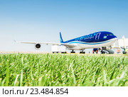 Baku - AUGUST 27, 2016: AZAL airplane boarding. on August 27 in. Редакционное фото, фотограф Elnur / Фотобанк Лори