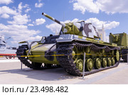 Тяжелый танк КВ-1 в музее военной техники "Боевая слава Урала". Верхняя Пышма (2016 год). Редакционное фото, фотограф Megapixx / Фотобанк Лори