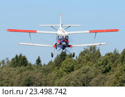 Самолет Ан-2 (бортовой RA-35171) в полете, аэродром Орловка (2016 год). Редакционное фото, фотограф Alexei Tavix / Фотобанк Лори