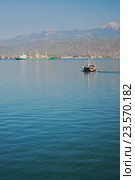 Морской залив и горы. Фетхие, Турция (2009 год). Стоковое фото, фотограф Вадим Хомяков / Фотобанк Лори