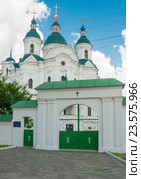 Храм Рождества Богородицы в городке Козелец, Черниговской обл. Украина (2011 год). Стоковое фото, фотограф Николай Голицынский / Фотобанк Лори