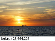 Закат на Черном море. Крым (2016 год). Стоковое фото, фотограф ирина реброва / Фотобанк Лори