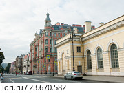 Улица Потемкинская. Санкт-Петербург. Россия (2016 год). Редакционное фото, фотограф E. O. / Фотобанк Лори