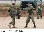 Показательные выступления спецназа ГРУ. "Брусиловский прорыв". Военно-историческое шоу (реконструкция) (2016 год). Редакционное фото, фотограф Алексей Бок / Фотобанк Лори