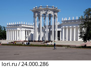 Павильон №66 «Культура» («Узбекская ССР») на ВДНХ в Москве (2015 год). Редакционное фото, фотограф stargal / Фотобанк Лори