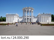 Павильон №66 «Культура» («Узбекская ССР») на ВДНХ в Москве (2015 год). Редакционное фото, фотограф stargal / Фотобанк Лори