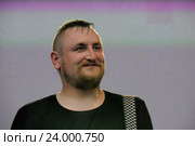 Алесь-Франтишек Мышкевич на сцене Доброфеста (2015 год). Редакционное фото, фотограф Голованов Сергей / Фотобанк Лори