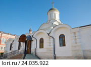 Собор Рождества пресвятой Богородицы в Богородице-Рождественском женском монастыре (1501-1505). Москва, ул. Рождественка, 20/8с14. (2016 год). Стоковое фото, фотограф Елена Коромыслова / Фотобанк Лори