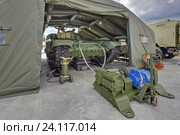 Быстровозводимый надувной ангар для ремонта и обслуживания военной техники на Международном военно-техническом форуме "Армия-2016" Редакционное фото, фотограф Игорь Долгов / Фотобанк Лори