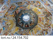 Роспись купола собора Санта Мария дель Фиоре во Флоренции. Стоковое фото, фотограф Мария Меньшова / Фотобанк Лори