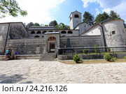 Цетиньский монастырь летом, Цетинье, Черногория (2015 год). Стоковое фото, фотограф Алексей Гусев / Фотобанк Лори
