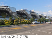Здание международного аэропорта Сочи (2016 год). Редакционное фото, фотограф Николай Мухорин / Фотобанк Лори