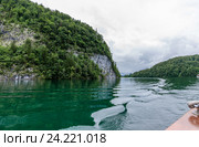 Скалистые берега Кёнигзее (2016 год). Стоковое фото, фотограф Юрий Хорев / Фотобанк Лори