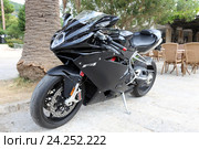 Итальянский мотоцикл класса спортбайк MV Agusta F4, цвет черный (2015 год). Редакционное фото, фотограф Алексей Гусев / Фотобанк Лори