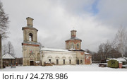 Казанский храм деревни Брыньково, Рузского района (2016 год). Стоковое видео, видеограф Дмитрий Неумоин / Фотобанк Лори