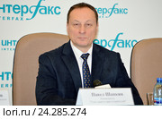 Павел Сергеевич Шапкин, председатель Национального союза защиты прав потребителей (НСЗПП), на пресс-конференции в информационном агентстве "Интерфакс" (2016 год). Редакционное фото, фотограф Александр Замараев / Фотобанк Лори