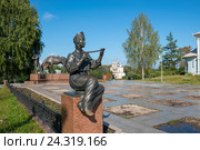 Муза. Фрагмент памятника К.Н. Батюшкову. Вологда (2016 год). Редакционное фото, фотограф Pukhov K / Фотобанк Лори
