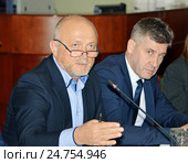 Виктор Александрович Семёнов, председатель Комитета ТПП РФ по предпринимательству в агропромышленной сфере, бывший министр сельского хозяйства и продовольствия РФ (1998—1999), на Совместном заседании Комитета ТПП по предпринимательству в аграрно-промышленной сфере, ассоциации «АССАГРОС» и союза СППИ (2016 год). Редакционное фото, фотограф Александр Замараев / Фотобанк Лори